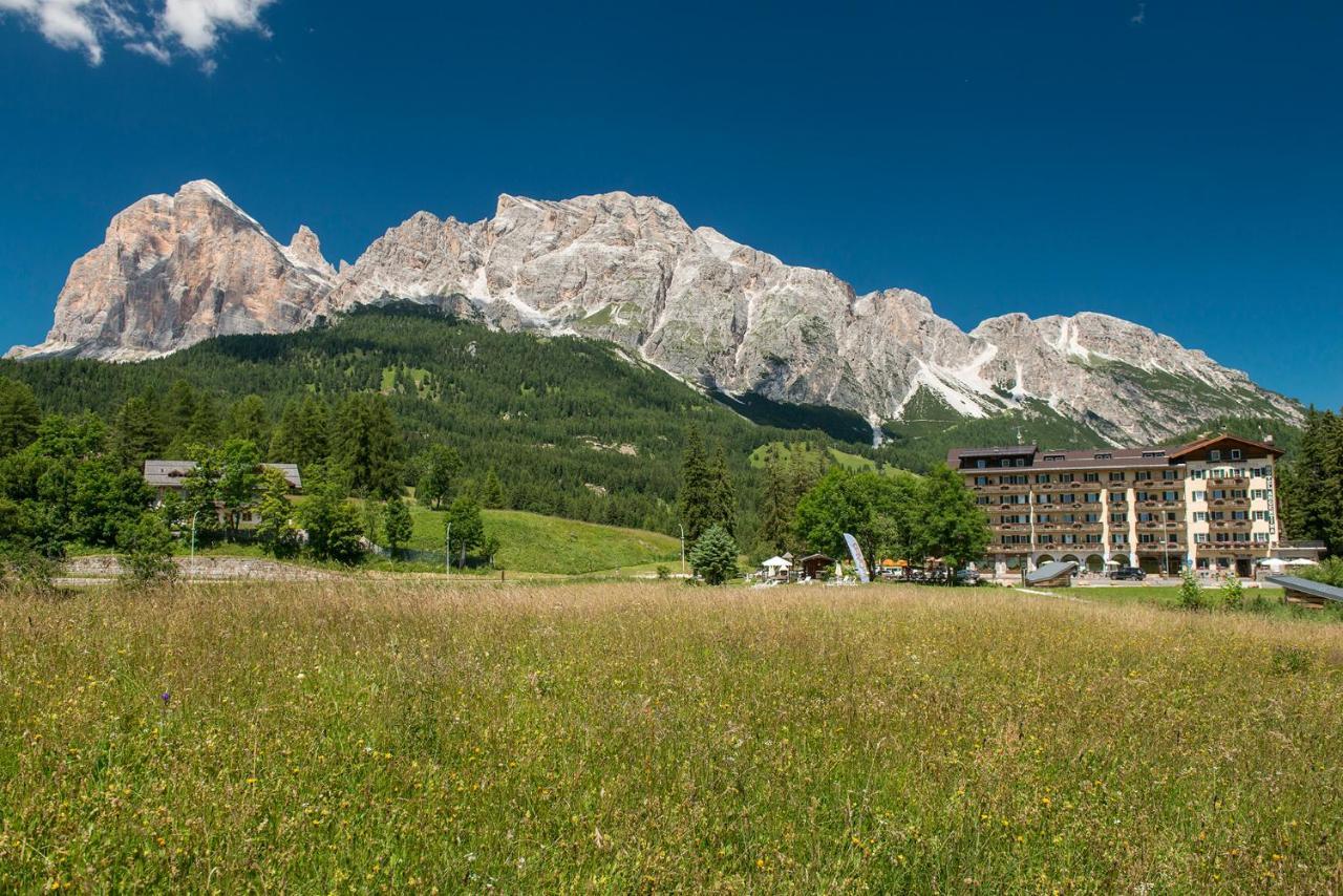 Hotel Villa Argentina Cortina dʼAmpezzo Exterior foto