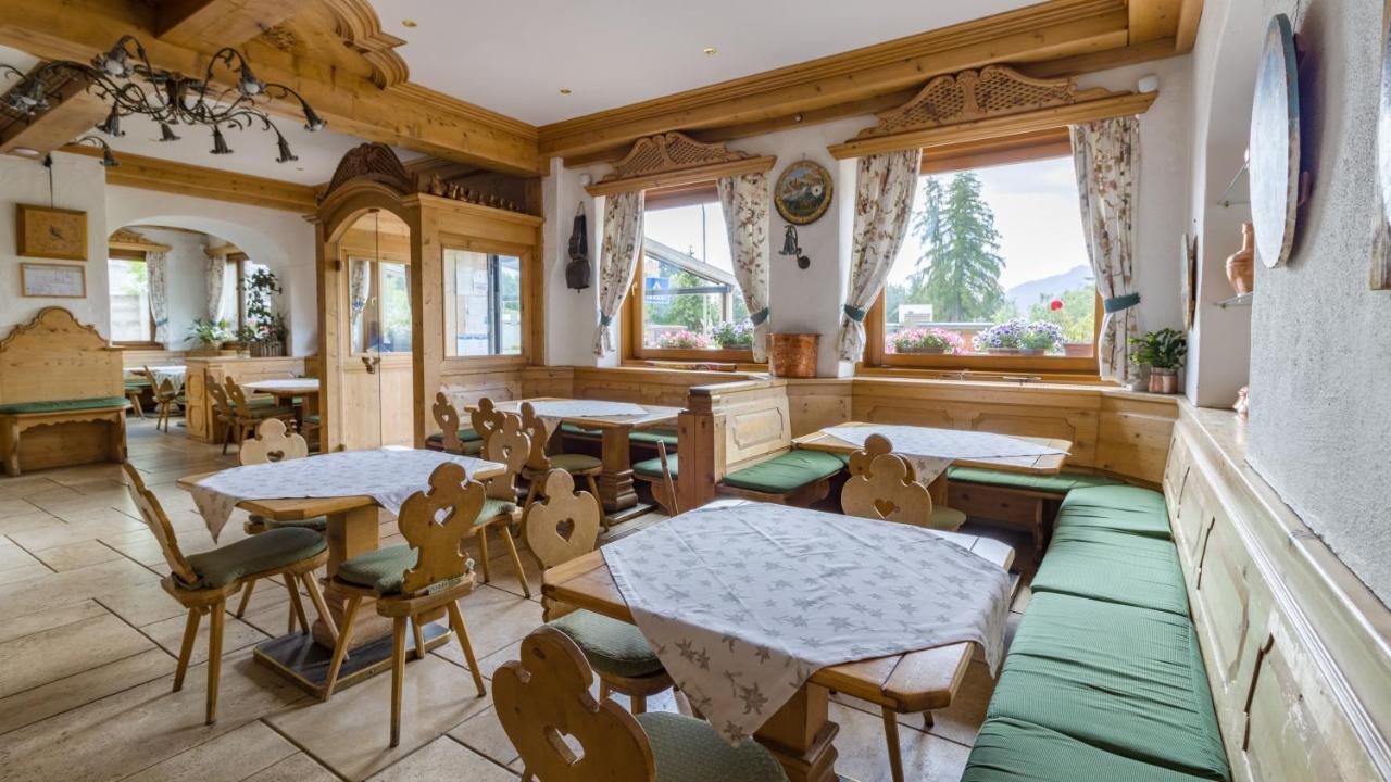 Hotel Villa Argentina Cortina dʼAmpezzo Exterior foto