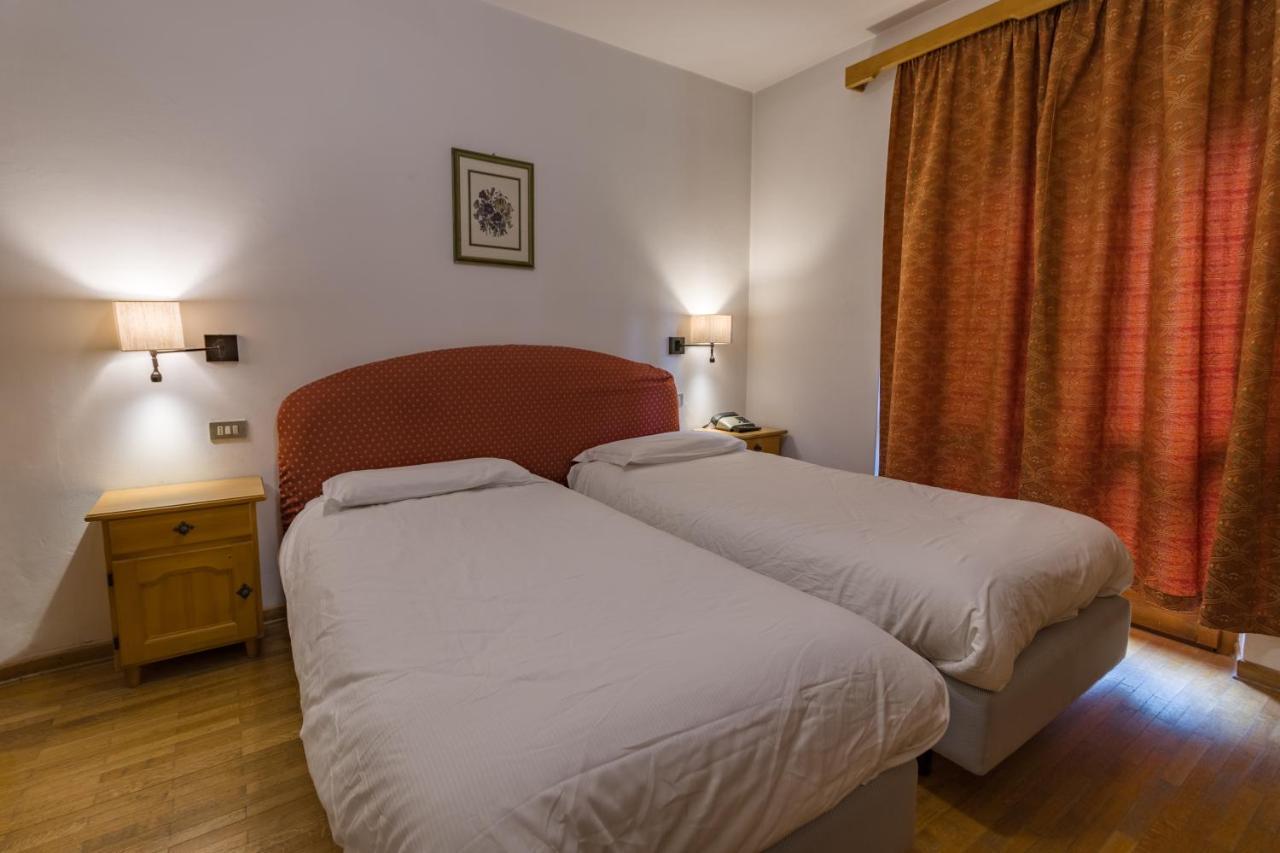 Hotel Villa Argentina Cortina dʼAmpezzo Cameră foto