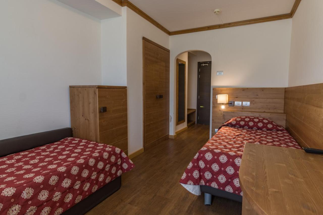 Hotel Villa Argentina Cortina dʼAmpezzo Exterior foto